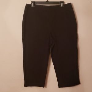 Chaus cropped/capri pants